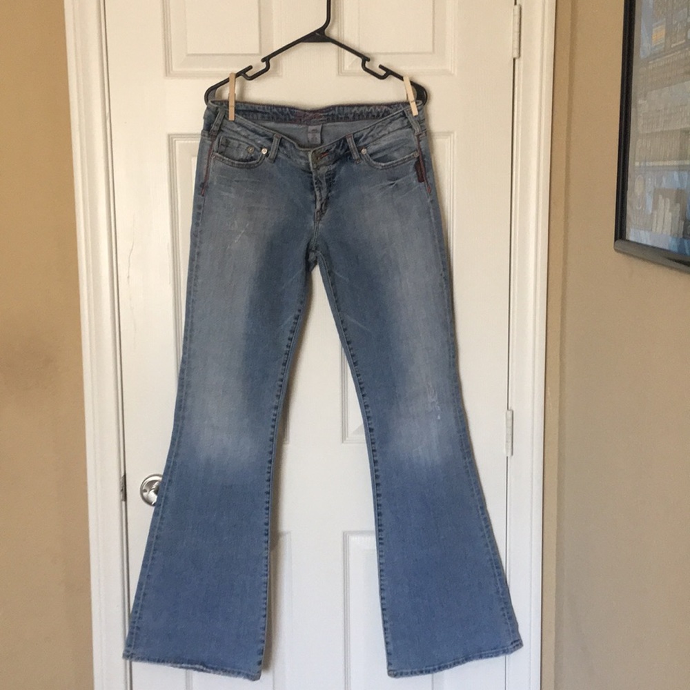 WOMANS BUCKLE SILVER JEANS KALEIDOSCOPE 31/35